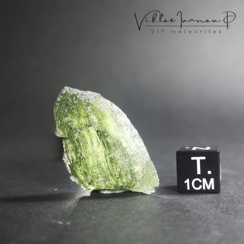 Moldavite. Meteorite impact. Tektite (5.84g)