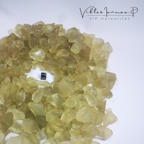 Lot 100g of Libyan Desert Glass (LDG). Grade A+++